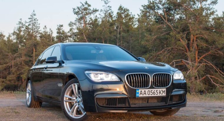 BMW 5 Series – The Ultimate Luxury Sports Sedan